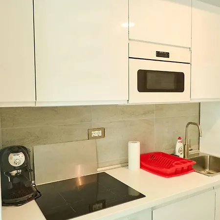 Apartment Crazy Sea View 1br Pools *