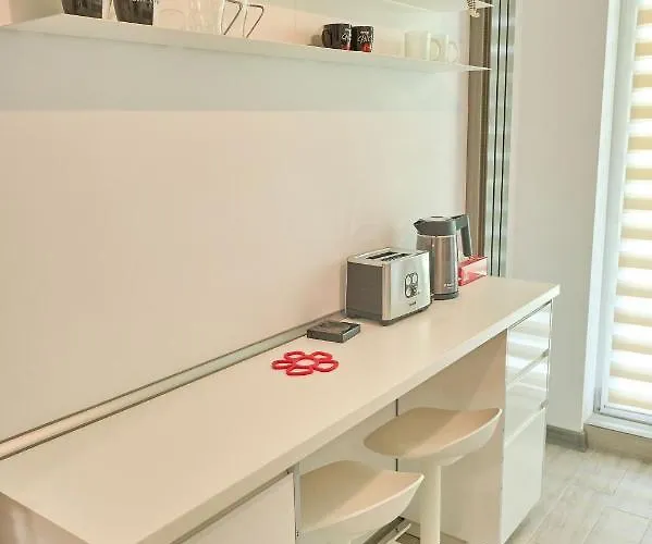 Crazy Sea View 1br Pools