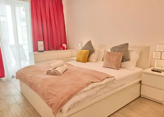 Crazy Sea View 1br Pools Apartamento Mamaia